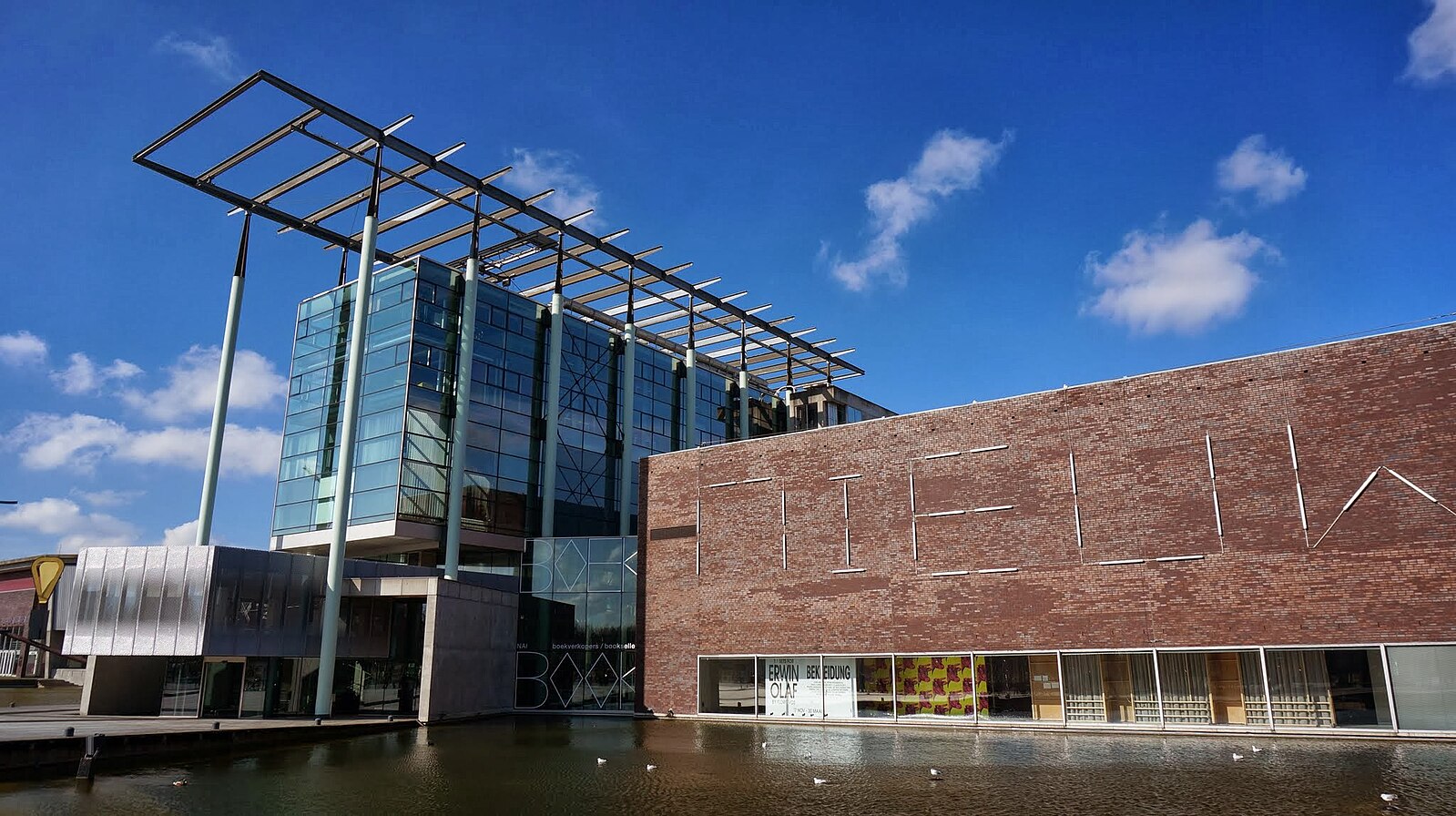 Het Nieuwe Instituut als architect in digitaal erfgoedinfrastructuur